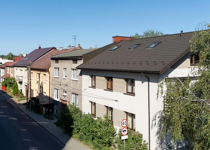 Pleszowska Urban Elegance By Bookinghost