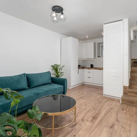 Pleszowska Urban Elegance By Bookinghost Krakau