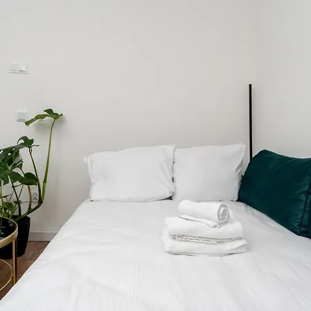 Apartment Pleszowska Urban Elegance By Bookinghost Krakau