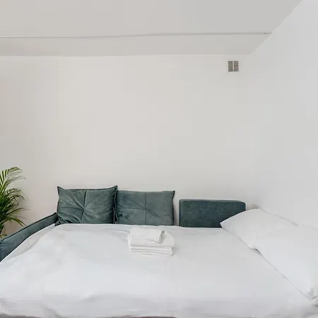 Apartment Pleszowska Urban Elegance By Bookinghost Krakau