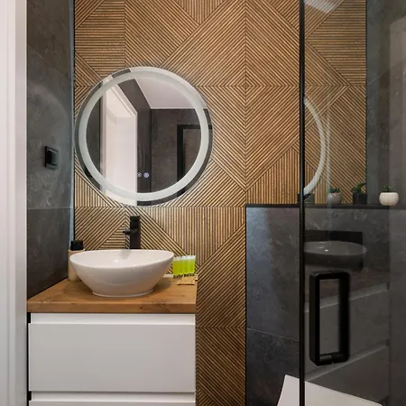 Apartment Pleszowska Urban Elegance By Bookinghost