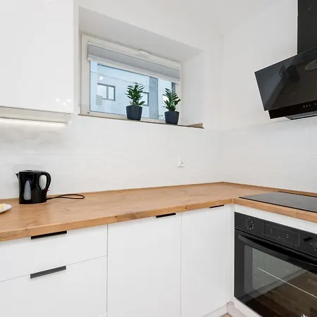 Apartamento Pleszowska Urban Elegance By Bookinghost
